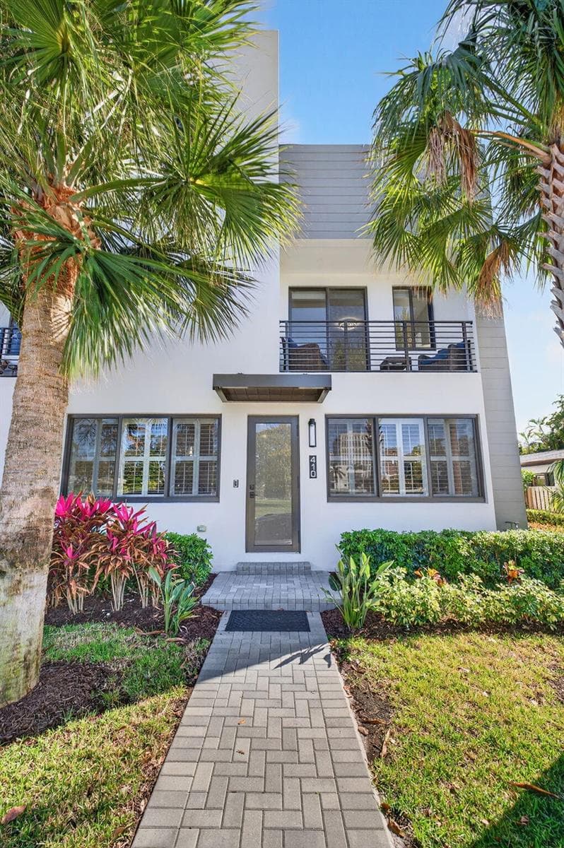 410 SE 12th Court, Fort Lauderdale FL 33316 - Fort Lauderdale, FL - Photo 1