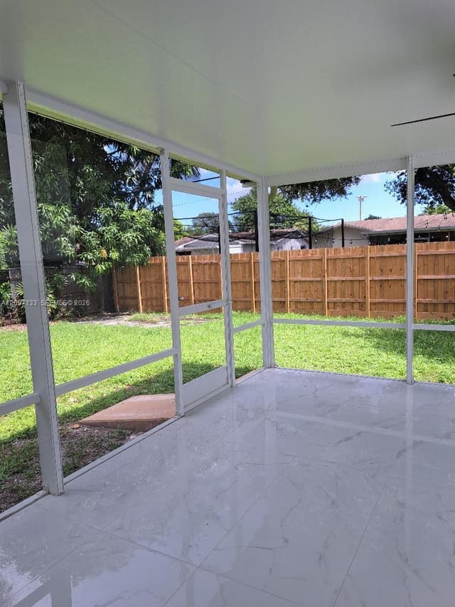4982 SW 29th Ter, Dania Beach FL 33312 - Dania Beach, FL - Photo 3