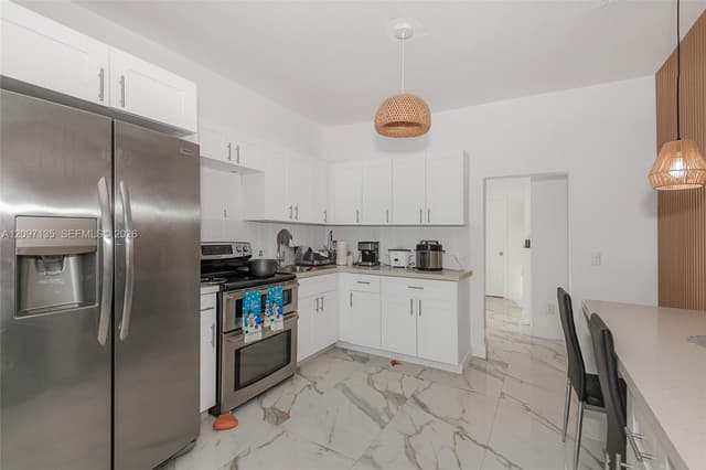 1683 NE 168th St, North Miami Beach FL 33162 - North Miami Beach, FL - Photo 7