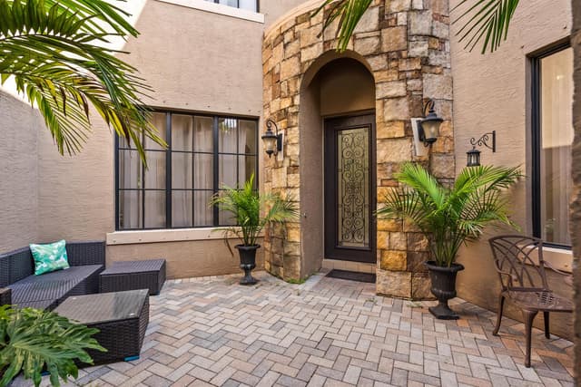 10325 Medicis Place, Wellington FL 33449 - Wellington, FL - Photo 2
