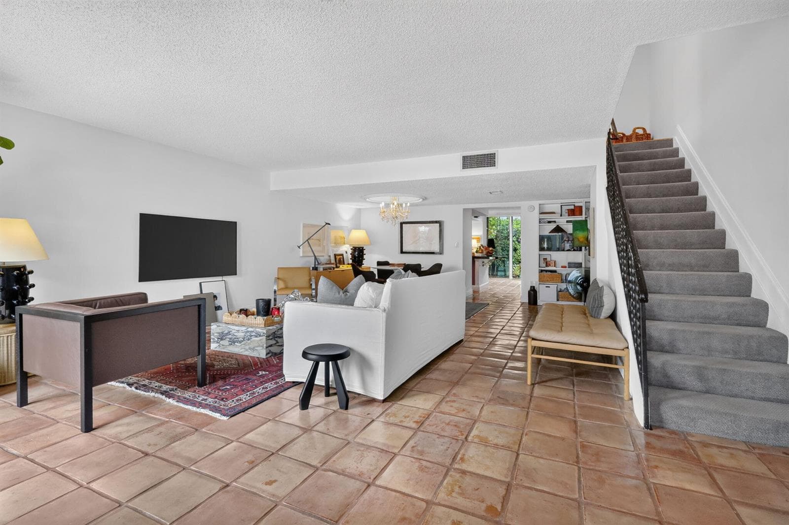 946 NE 24TH Avenue # 186, Hallandale Beach FL 33009 - Hallandale Beach, FL - Photo 1