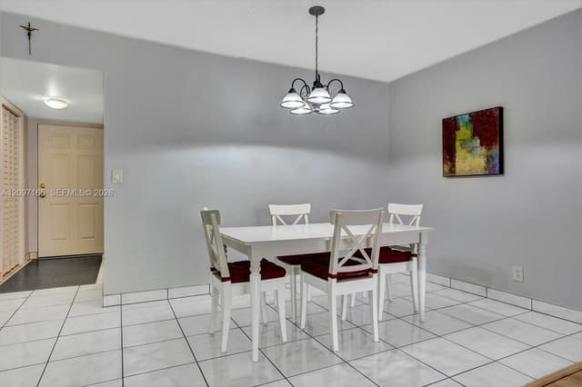 2871 Somerset Dr # 209, Lauderdale Lakes FL 33311 - Lauderdale Lakes, FL - Photo 5