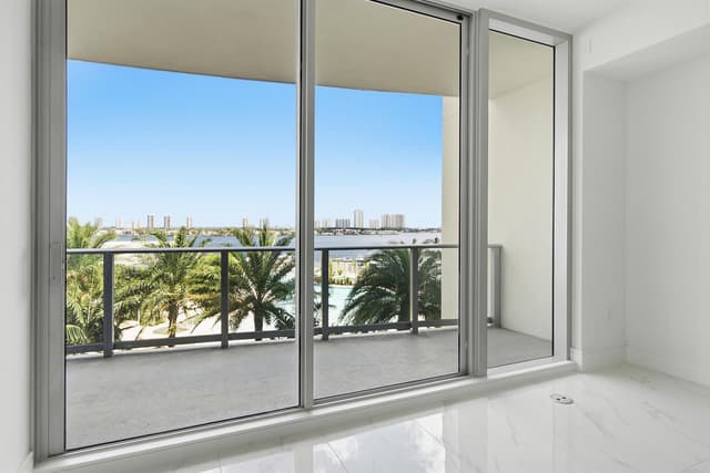 220 Lake Shore Drive # 804, Lake Park FL 33403 - Lake Park, FL - Photo 3