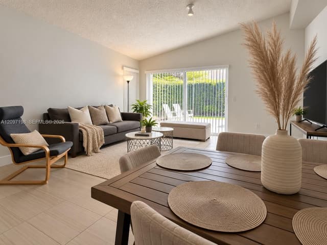 1359 Sabal Trl, Weston FL 33327 - Weston, FL - Photo 7
