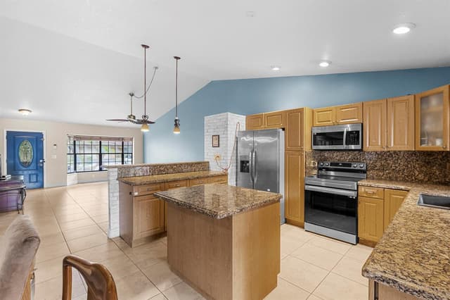 2872 NW 95th Avenue, Coral Springs FL 33065 - Coral Springs, FL - Photo 5