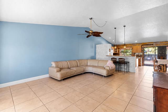 2872 NW 95th Avenue, Coral Springs FL 33065 - Coral Springs, FL - Photo 4
