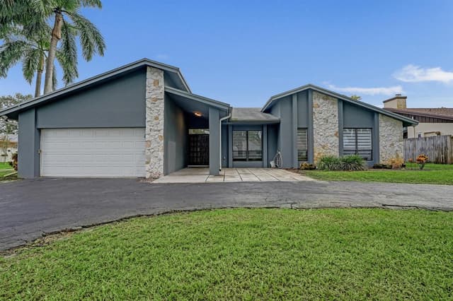 11700 S ISLAND Road, Cooper City FL 33026 - Cooper City, FL - Photo 2