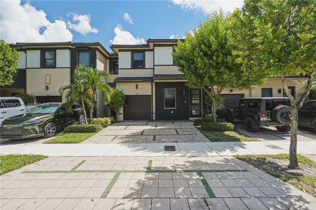 15965 NW 91st Ct # 15965, Miami Lakes FL 33018 - Miami Lakes, FL - Photo 7