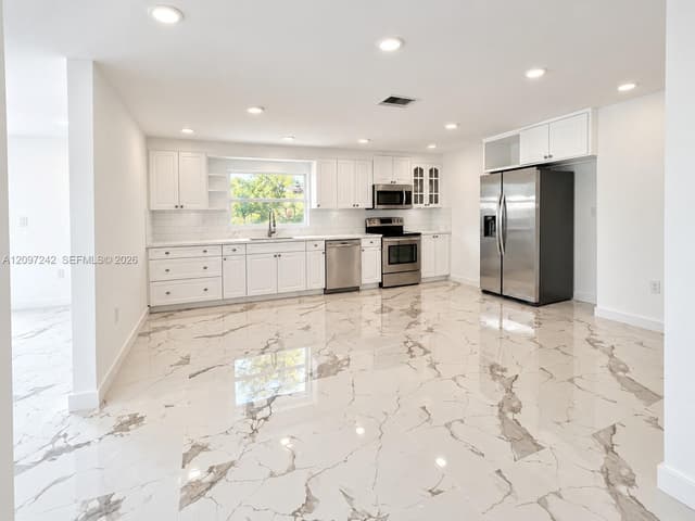 2125 NW 179th St, Miami Gardens FL 33056 - Miami Gardens, FL - Photo 2