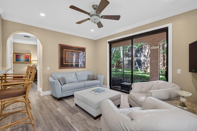 2790 Kinsington Circle, Weston FL 33332 - Weston, FL - Photo 4