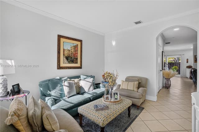 22018 SW 93rd Pl, Cutler Bay FL 33190 - Cutler Bay, FL - Photo 6