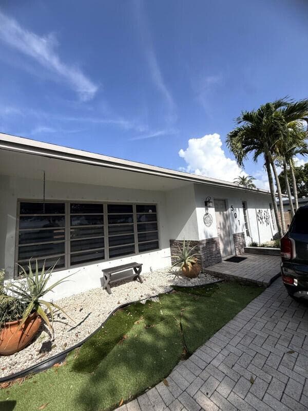 501 NW 98th Avenue, Pembroke Pines FL 33024 - Pembroke Pines, FL - Photo 5