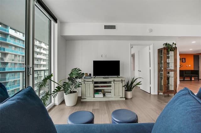 55 SE 6th St # 3701, Miami FL 33131 - Miami, FL - Photo 2