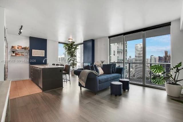 55 SE 6th St # 3701, Miami FL 33131 - Miami, FL - Photo 5