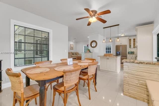 364 Navarre Dr, Miami Springs FL 33166 - Miami Springs, FL - Photo 7