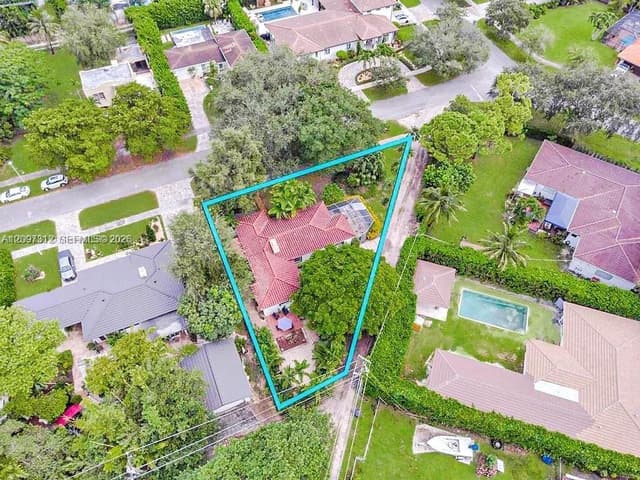 364 Navarre Dr, Miami Springs FL 33166 - Miami Springs, FL - Photo 3