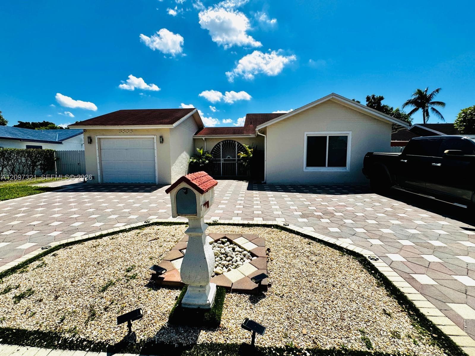5836 NW 199th St, Hialeah FL 33015 - Hialeah, FL - Photo 1
