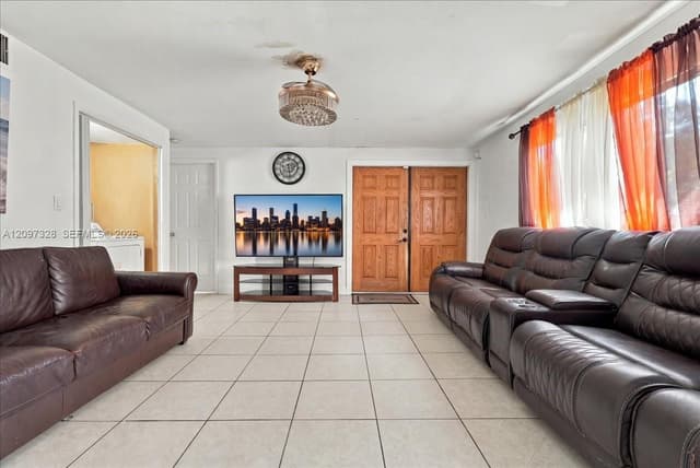 18490 SW 216th St, Miami FL 33170 - Miami, FL - Photo 7