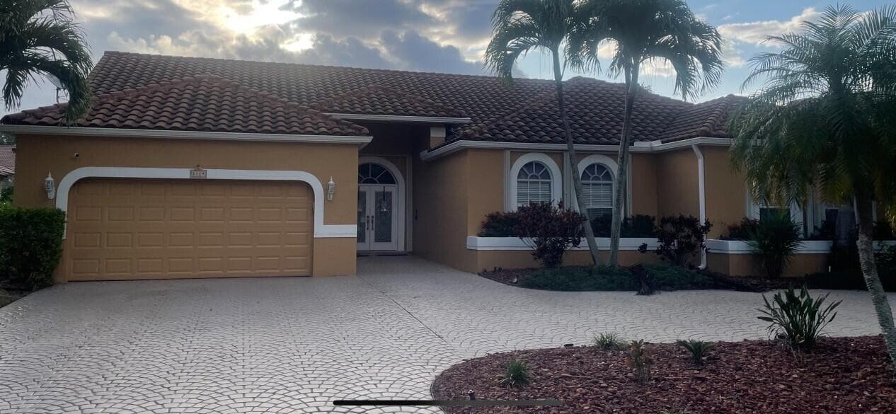 2129 SEA PINES Way, Coral Springs FL 33071 - Coral Springs, FL - Photo 1