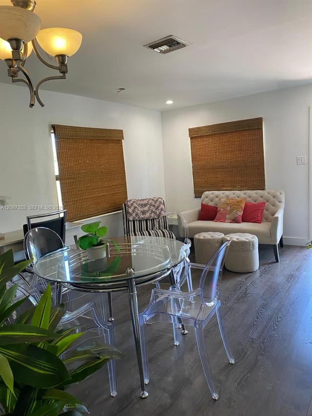 206 SW 2nd Ter, Dania Beach FL 33004 - Dania Beach, FL - Photo 2