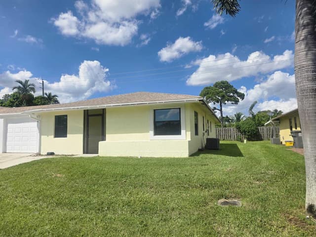 4941 Luqui Court, West Palm Beach FL 33415 - West Palm Beach, FL - Photo 2