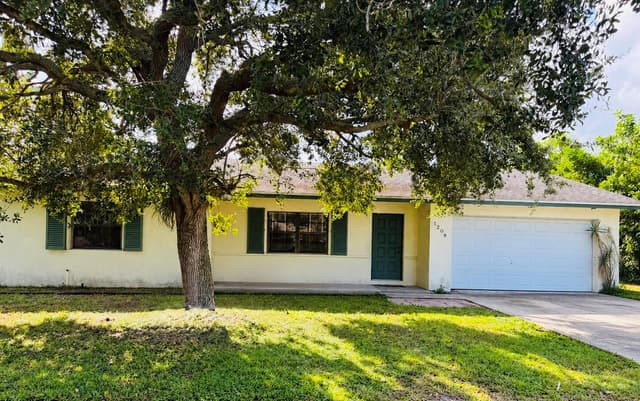 1209 NW 8TH Street, Boynton Beach FL 33426 - Boynton Beach, FL - Photo 2