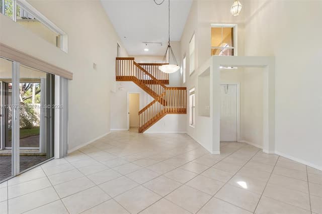 1960 Sweetbay Way, Hollywood FL 33019 - Hollywood, FL - Photo 7