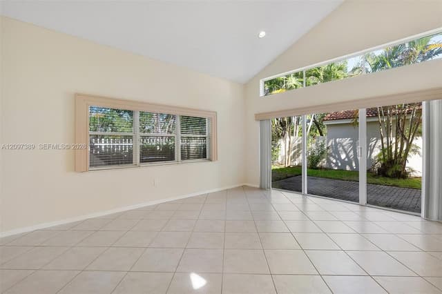 1960 Sweetbay Way, Hollywood FL 33019 - Hollywood, FL - Photo 5