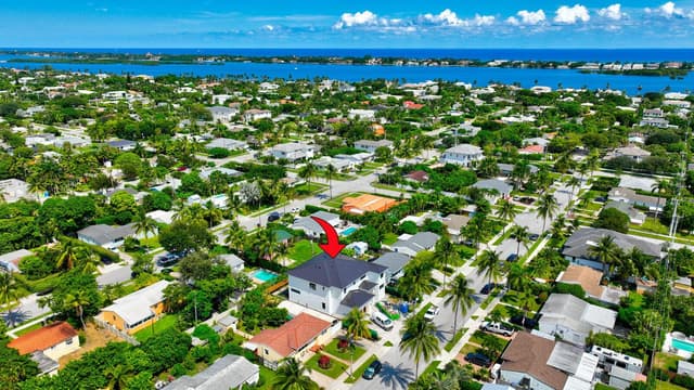 343 LYTLE Street, West Palm Beach FL 33405 - West Palm Beach, FL - Photo 2