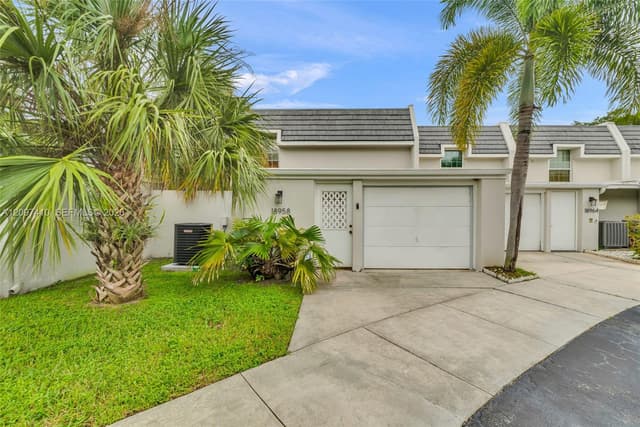 18958 Bobolink Dr, Hialeah FL 33015 - Hialeah, FL - Photo 3