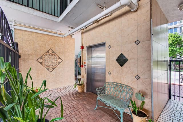 180 SE 20th Avenue # 403, Deerfield Beach FL 33441 - Deerfield Beach, FL - Photo 3