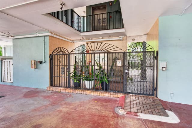 180 SE 20th Avenue # 403, Deerfield Beach FL 33441 - Deerfield Beach, FL - Photo 5