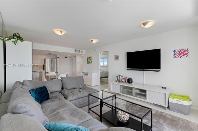 345 Ocean Dr # 1012, Miami Beach FL 33139 - Miami Beach, FL - Photo 5