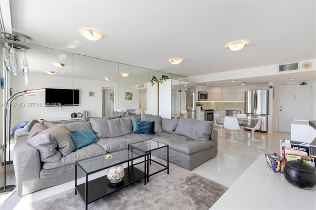 345 Ocean Dr # 1012, Miami Beach FL 33139 - Miami Beach, FL - Photo 4