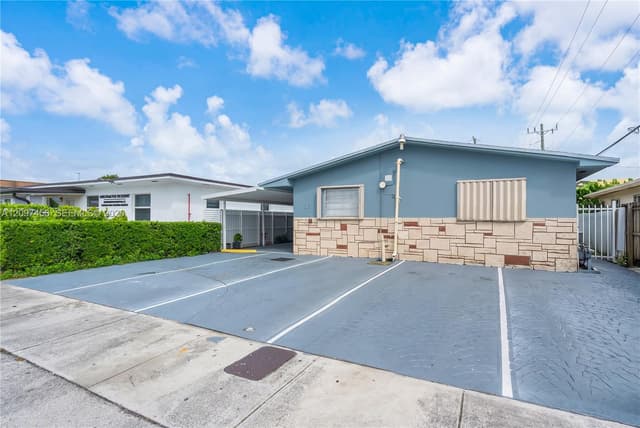 25 W 26th St, Hialeah FL 33010 - Hialeah, FL - Photo 2