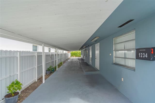 25 W 26th St, Hialeah FL 33010 - Hialeah, FL - Photo 3
