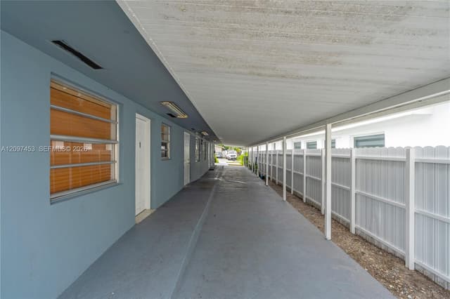 25 W 26th St, Hialeah FL 33010 - Hialeah, FL - Photo 4