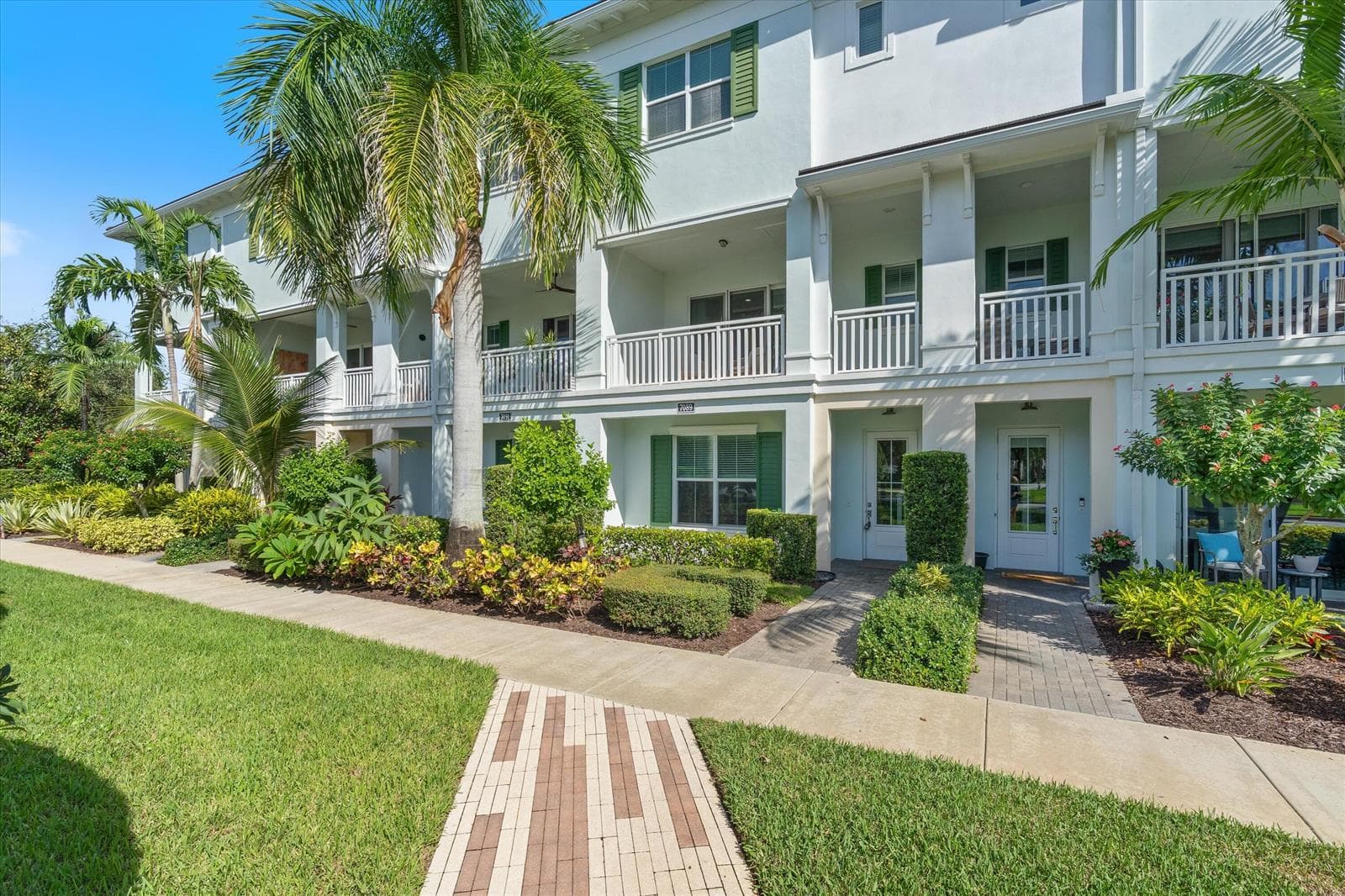 7089 Edison Place, Palm Beach Gardens FL 33418