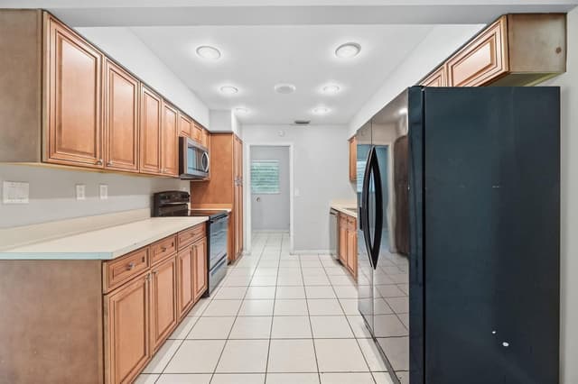 831 NW 43RD Avenue, Coconut Creek FL 33066 - Coconut Creek, FL - Photo 5