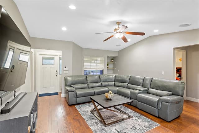 238 Bilbao Street, Royal Palm Beach FL 33411 - Royal Palm Beach, FL - Photo 3
