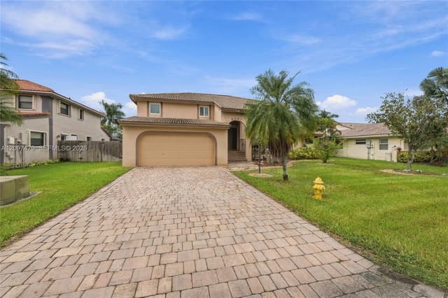 5361 Lancelot Ln, Davie FL 33331 - Davie, FL - Photo 2