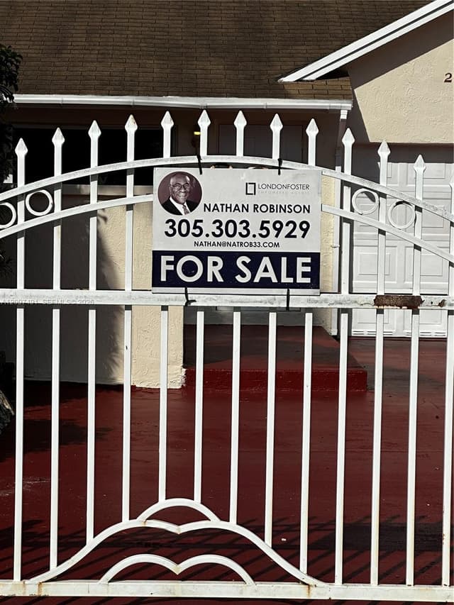 20200 NW 32nd Ave, Miami Gardens FL 33056 - Miami Gardens, FL - Photo 2