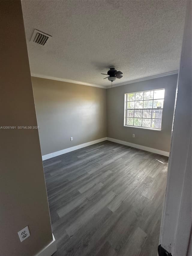 20200 NW 32nd Ave, Miami Gardens FL 33056 - Miami Gardens, FL - Photo 7
