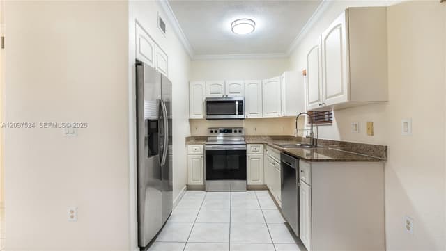 7230 NW 174 Ter # 104, Hialeah FL 33015 - Hialeah, FL - Photo 5