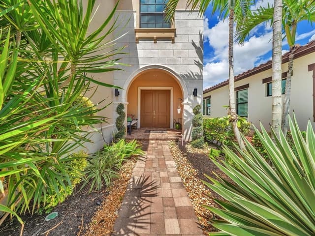 11965 S BAYPOINT Circle, Parkland FL 33076 - Parkland, FL - Photo 6