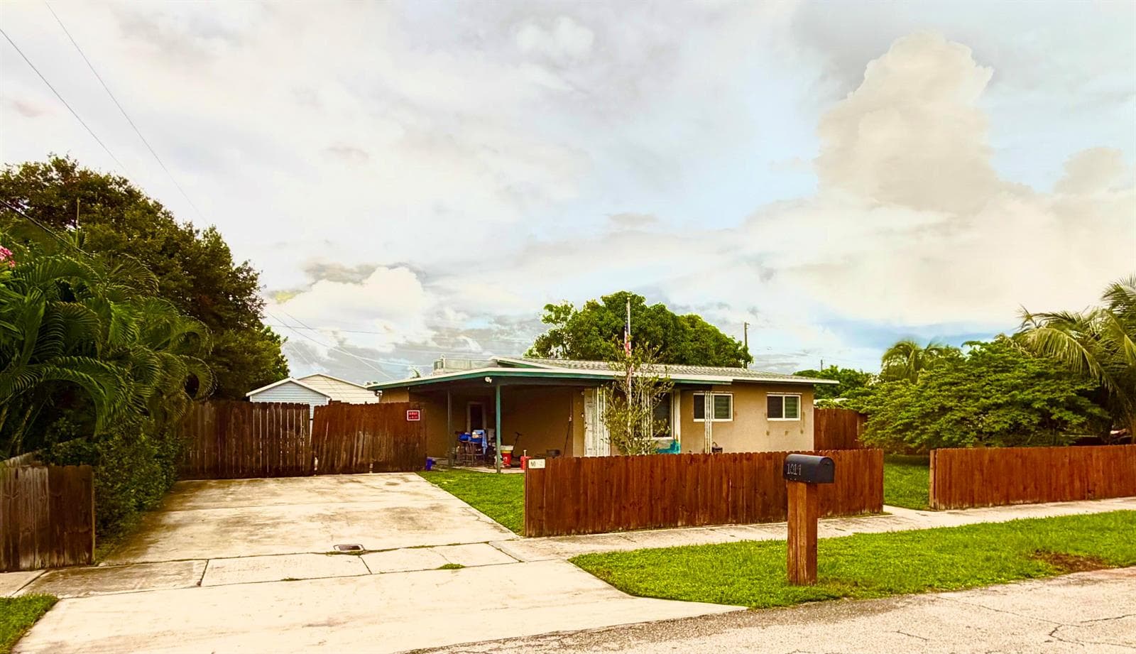 1014 S 9th Street S, Lantana FL 33462 - Lantana, FL - Photo 1
