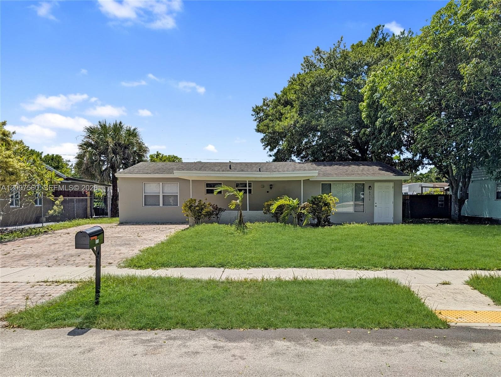 6510 SW 16th Ct, North Lauderdale FL 33068 - North Lauderdale, FL - Photo 1