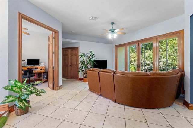 15575 88th Place N, Loxahatchee FL 33470 - Loxahatchee, FL - Photo 4