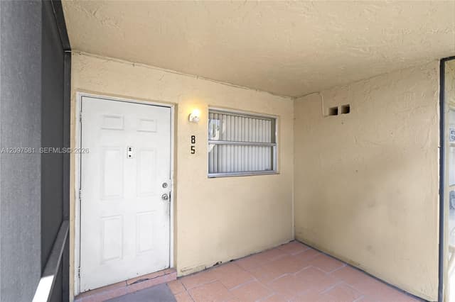 15609 SW 73rd Cir Ter # 5, Miami FL 33193 - Miami, FL - Photo 2