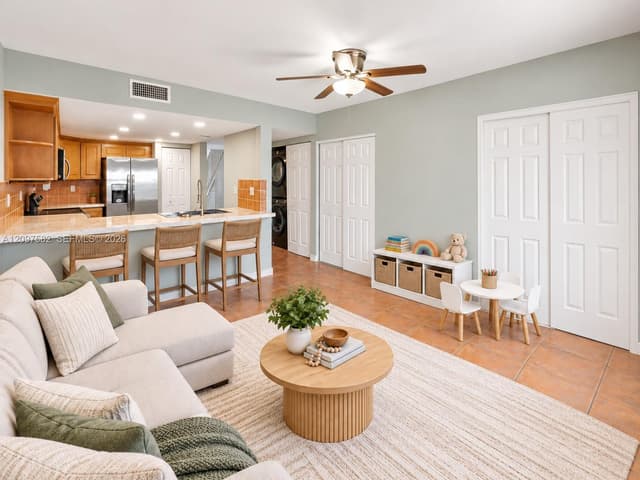 9187 Fontainebleau Blvd # 407, Miami FL 33172 - Miami, FL - Photo 7